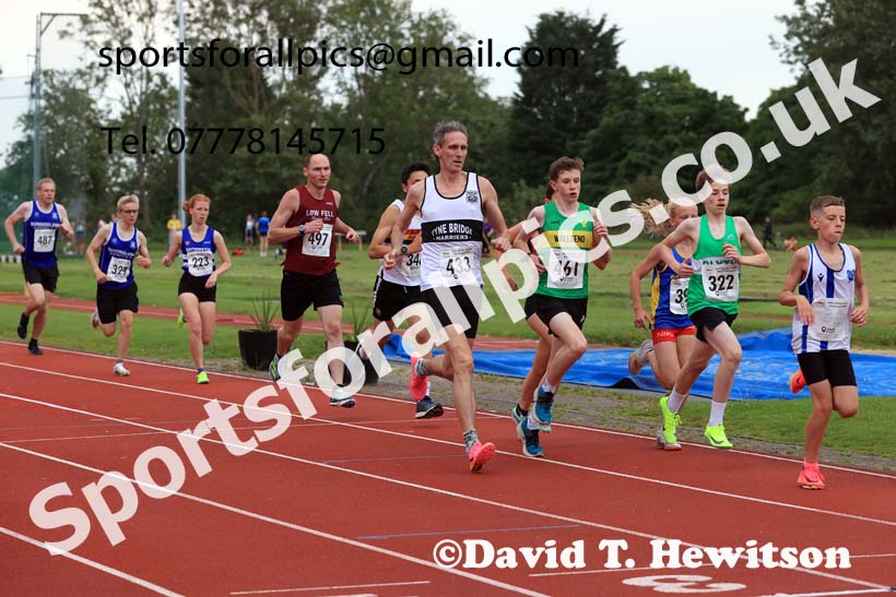 The 1500 metres, Wednesday, july 24th, 2024 NEGP 5, Monkton Stadium.  Photo: David T. Hewitson/Sports for All Pics